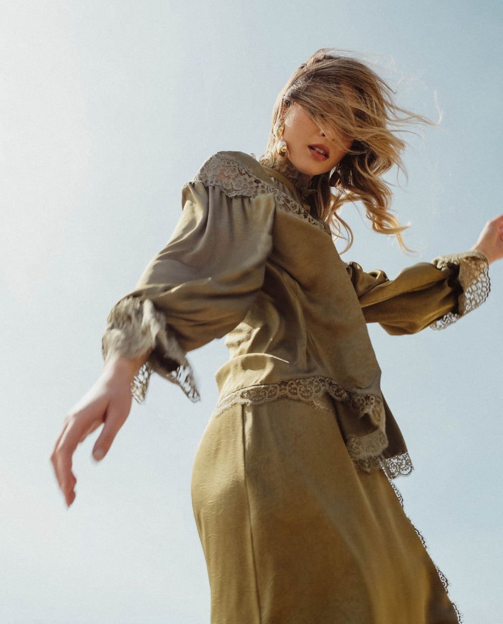 Completo in Pizzo - Camicia e Gonna