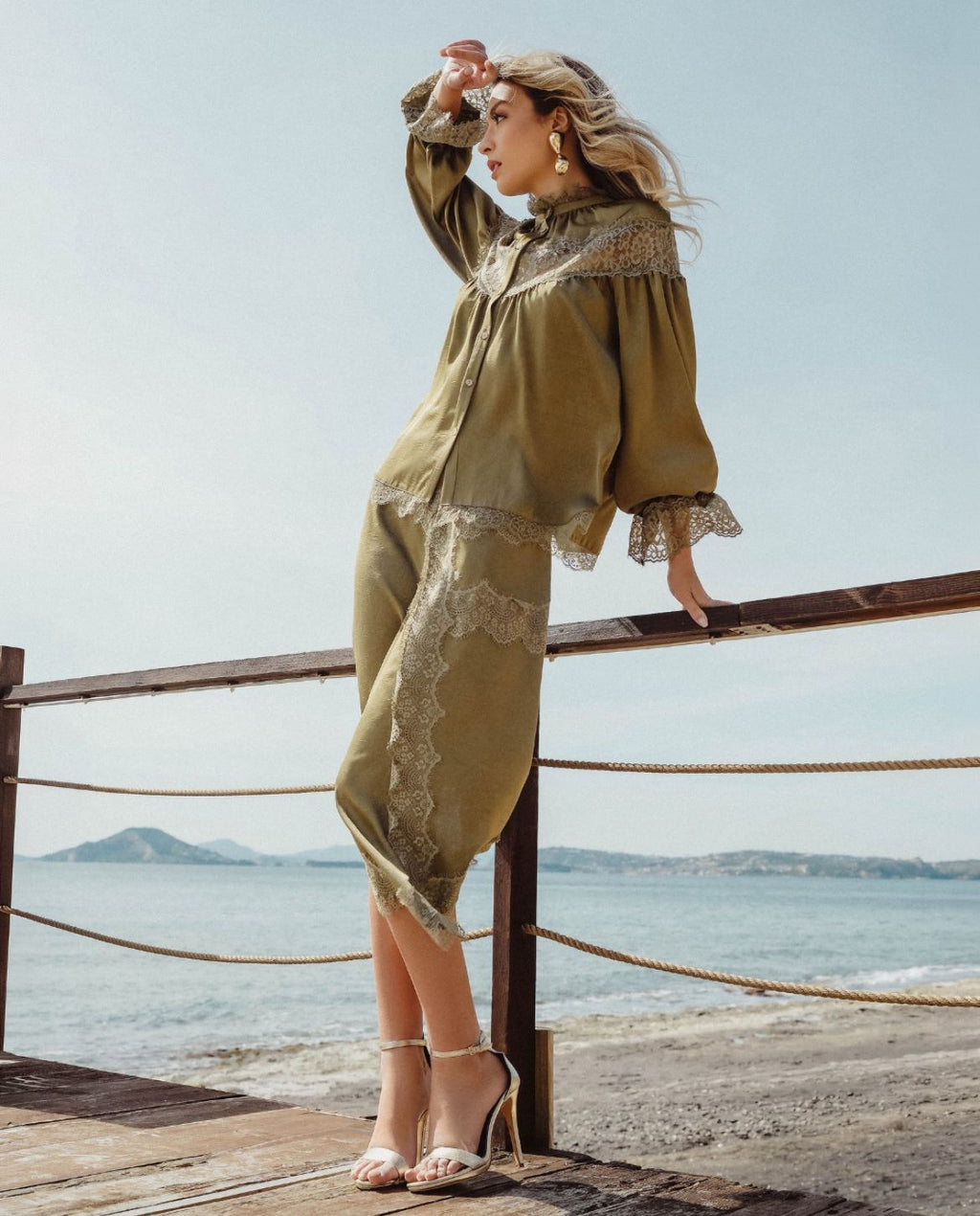 Completo in Pizzo - Camicia e Gonna