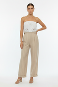 Tuta variante beige - stessa modella